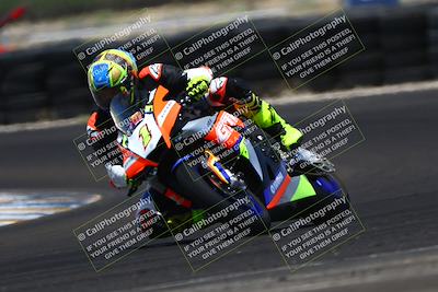 media/Jun-07-2025-TrackDaz (Sat) [[4413525952]]/A Group/1pm (Turn 1)/
